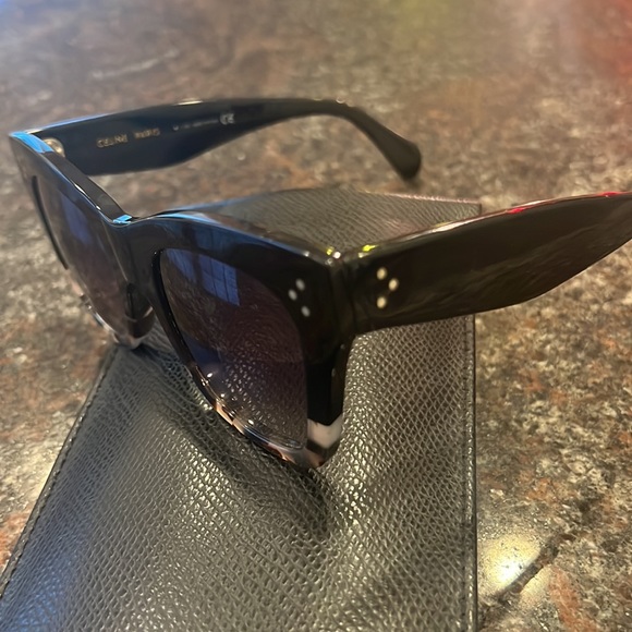 CELINE SUNGLASSES - Picture 2 of 6